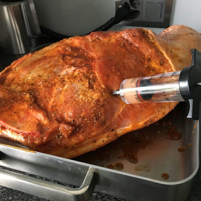 Schweineschulter „pulled pork“